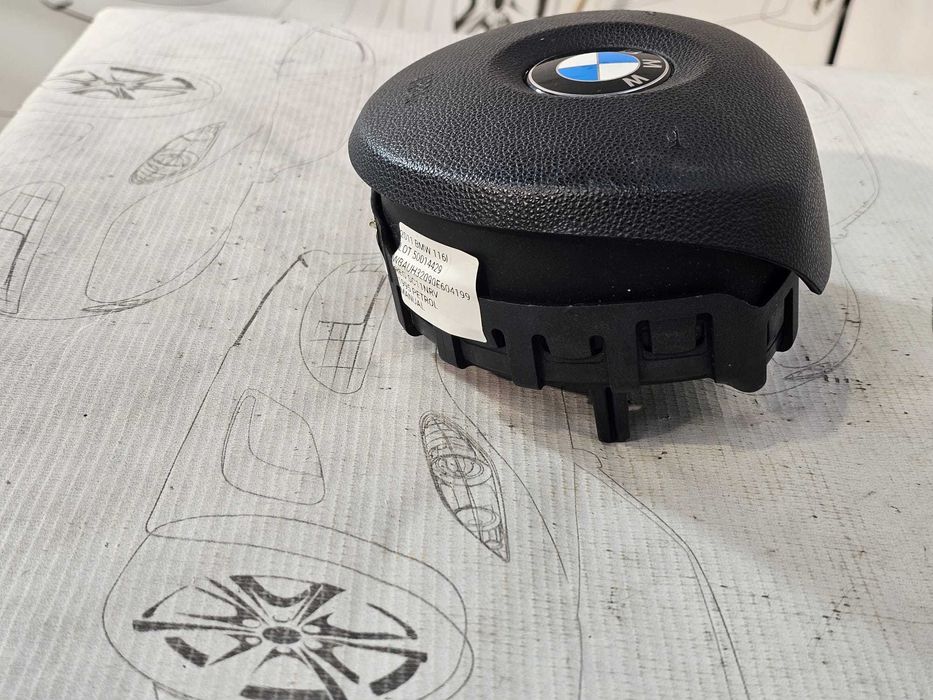 Airbag volan șofer BMW Seria 1 E81 E82 E87 E88 / Seria 3 E90 E91 2004-2013 2011 2.0i 88kW Cod OEM: 32306884672, 6884672 (5G3)