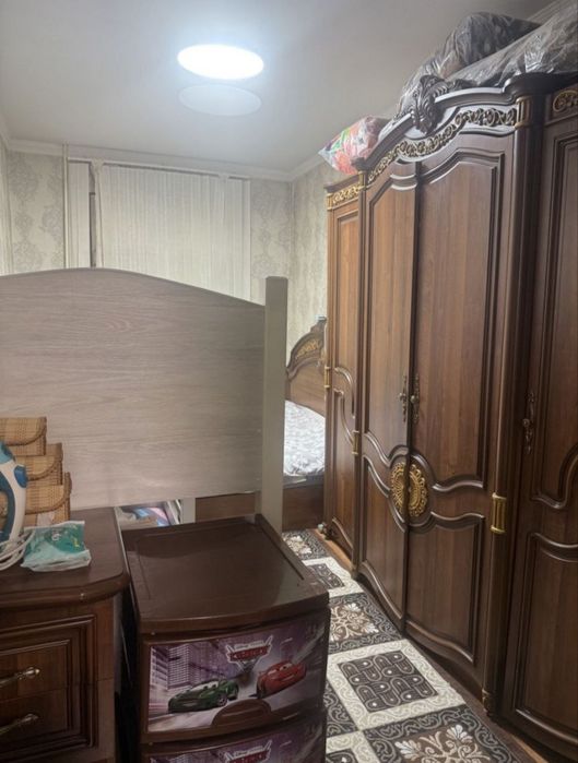 Продаю 2 х комн.Чиланзар 19 квартал