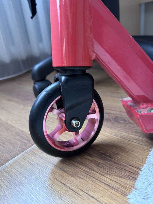 Продам трюковый самокат