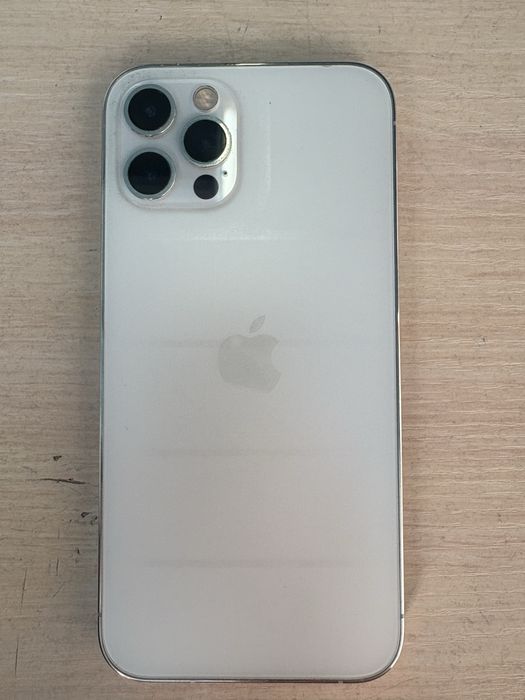 IPhone  12 pro apple