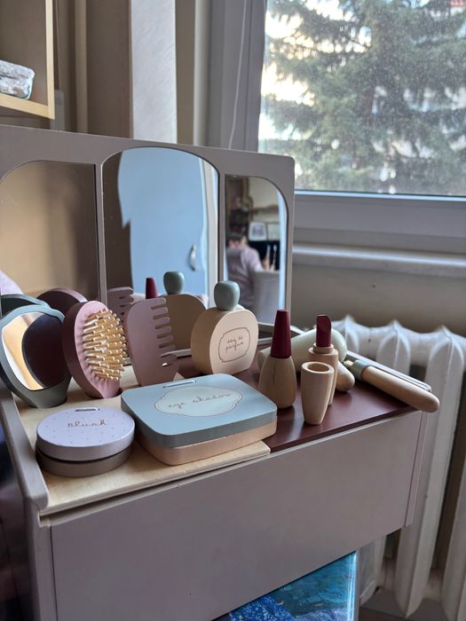 Дървен комплект козметика за момиче от Zara Home