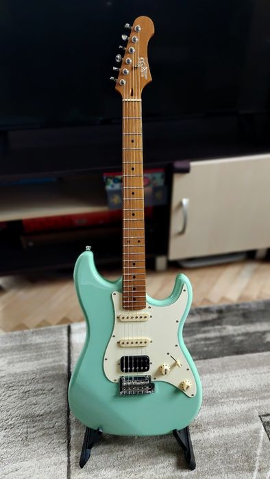 Чисто нова електрическа китара Jet JS-400 SG HSS