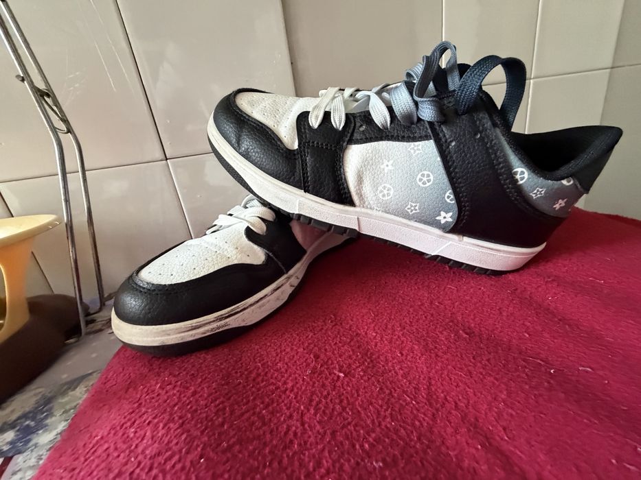 Adidași de sport