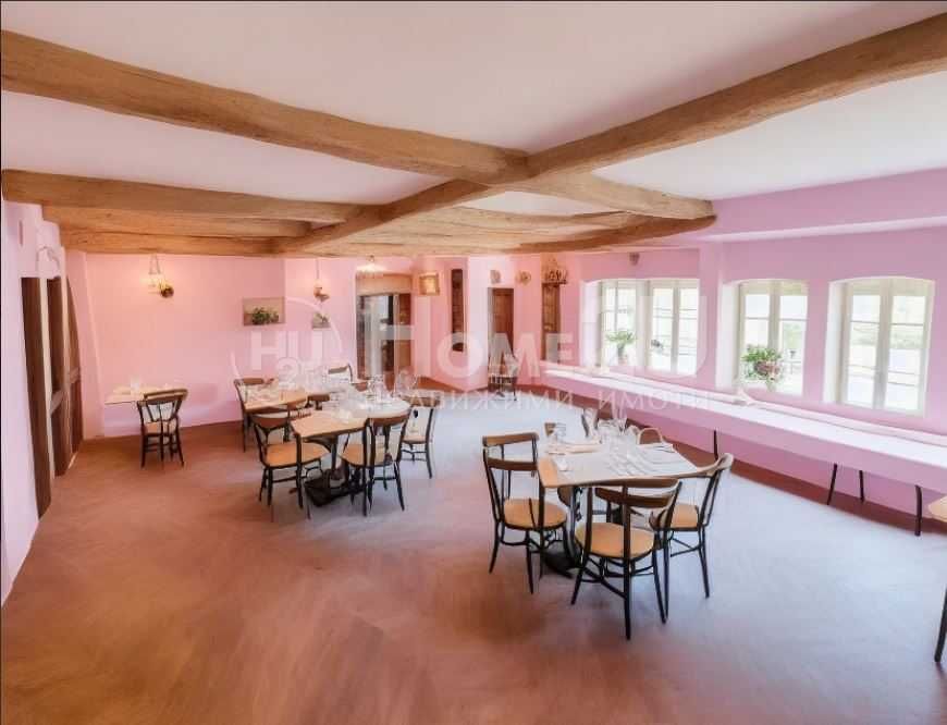 Продава се Хотел в Балчик - 1300 кв.м за 700 €/кв.м - Снимка #2