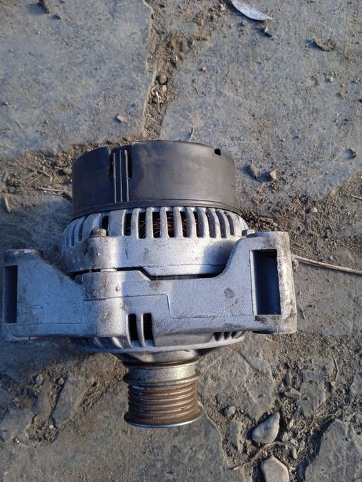 Генератор Мерседес  90 ампер дв111  1.8.2.0.2.2 привозной