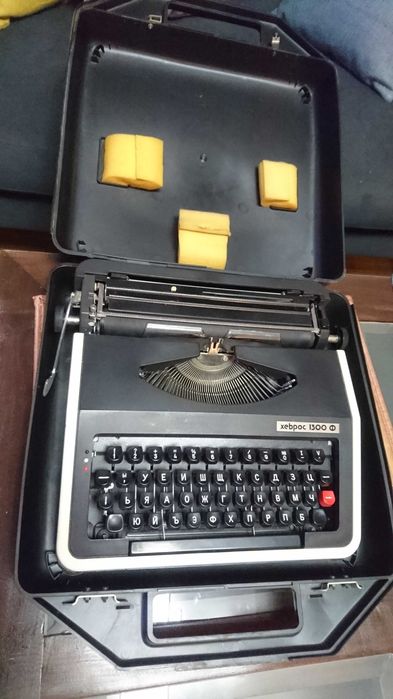 Стари антични машини и радиа