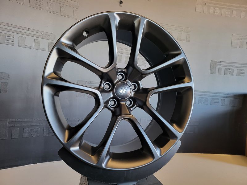 20цола Dodge Challenger Додж  5x115