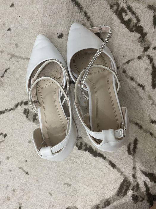 2 туфли 2 де 35 размер