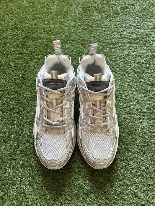 Off white be right back silver