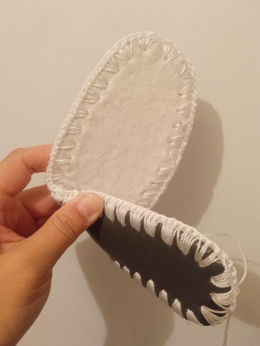 Тапочки, сапожки для дома. Ручная работа