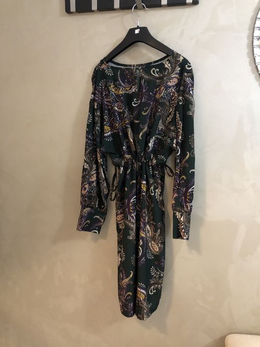 Рокля , може би твоята!?