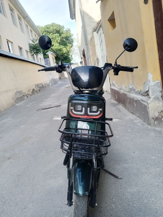 Skuter sotiladi  holati zur kelishamiz