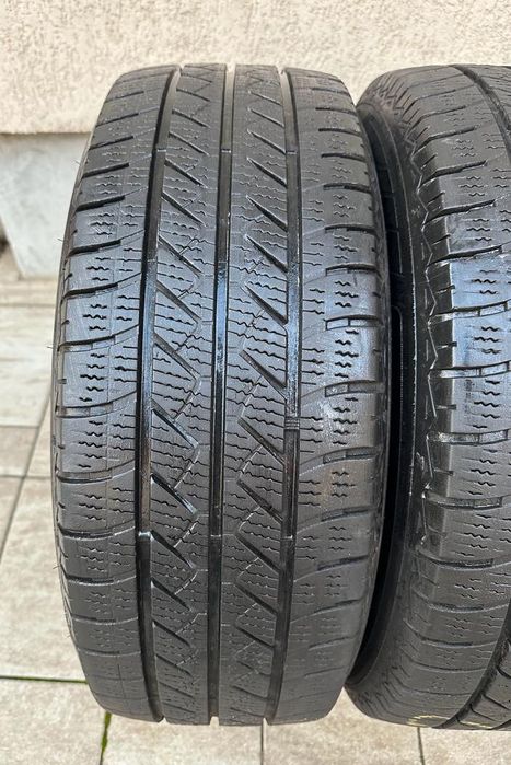 Anvelope / cauciucuri  215/65/l5C Good/Year 4 Seasons