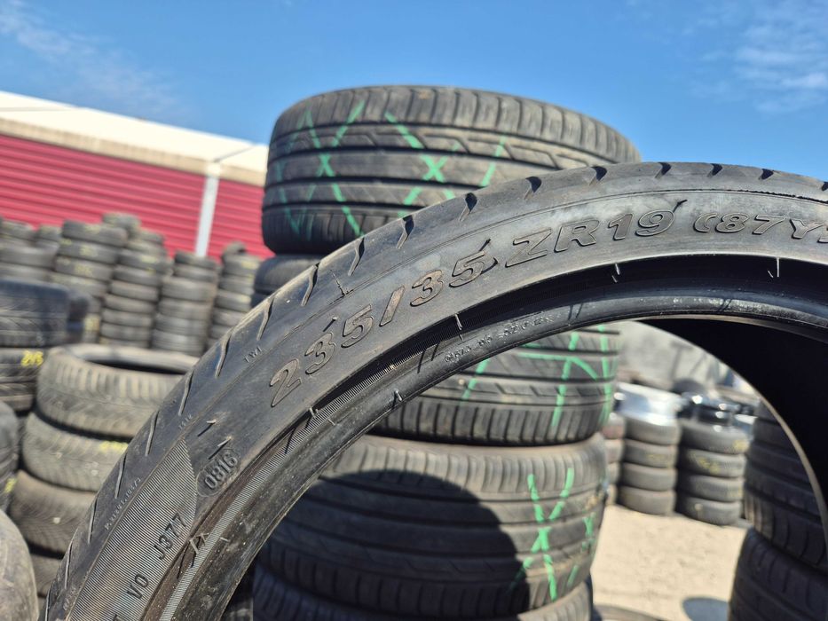 2 Anvelope de VARA - 235/35/19 - PIRELLI - APP NOI - DOT 2016 !