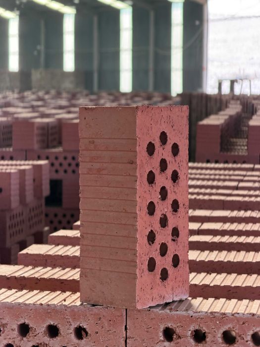 Кирпич М200 F50 полуторный для капитального строительства