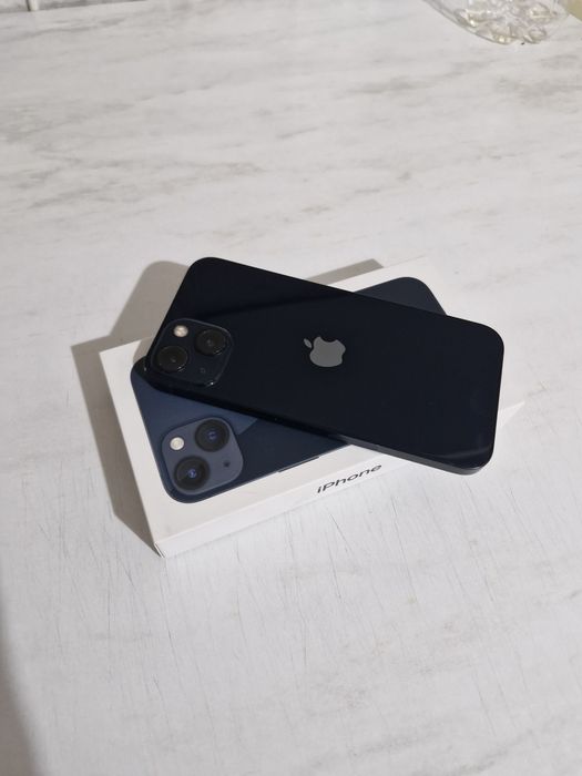 Продаётся iPhone 13