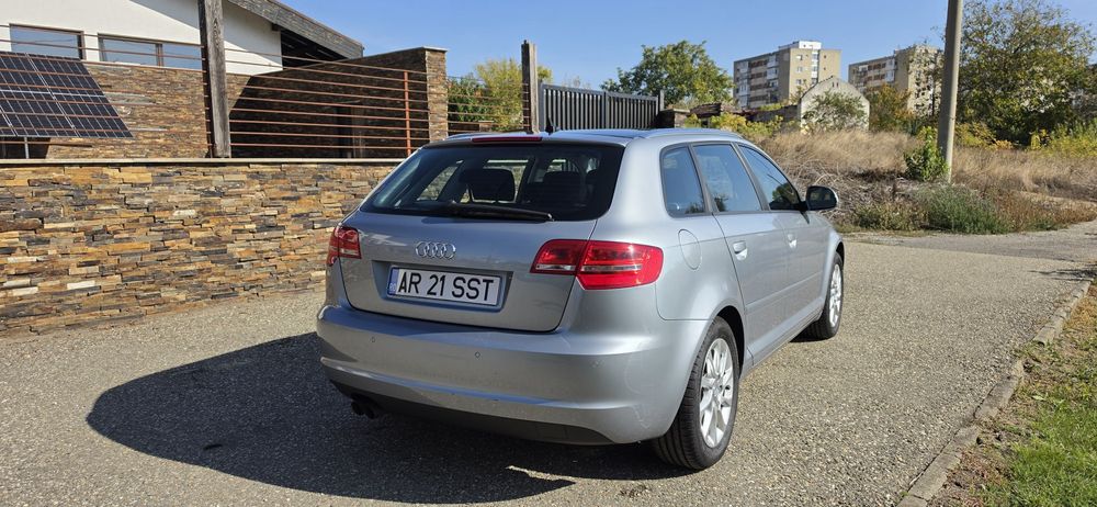 AUDI A3 Sportback 2010 — imagine 4