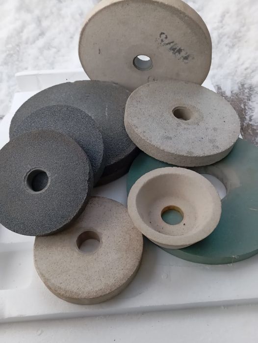 Продам круги абразивные.