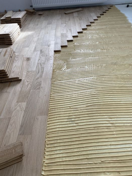 Parchetar cu experienta