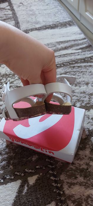 Сандалики детские