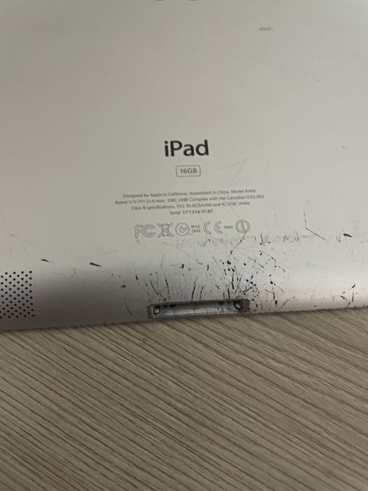 Продам сломанный айпад