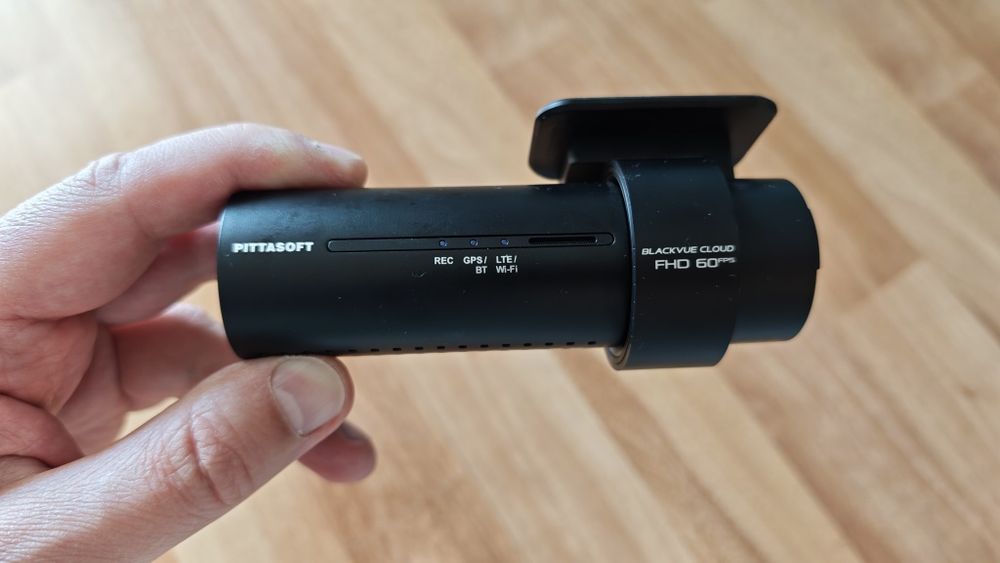 Camera smart Auto BlackVue DR-750X - 2CH fata spate + baterie externa Power Ultra Magic 124X