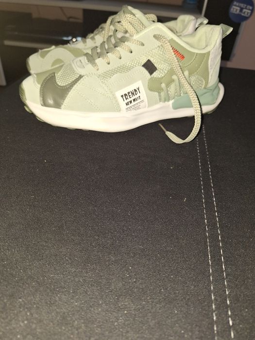 Продавам маратонки Trenby носени веднъш