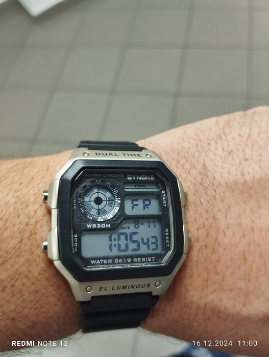 Мъжки електронни часовници