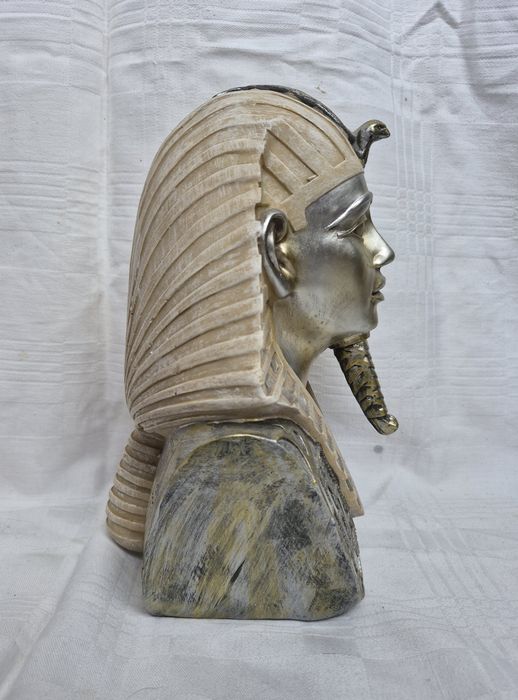 Figurină egipteană bust Tutankhamun din rășină acrilică, Colecția Leonardo.