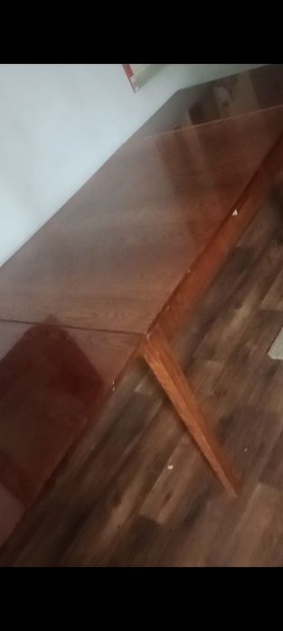Продается стол раздвижной большой,