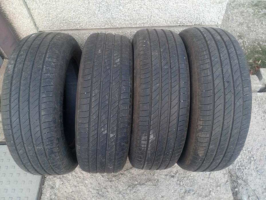 Продавам летни гуми Michelin 215/65/17