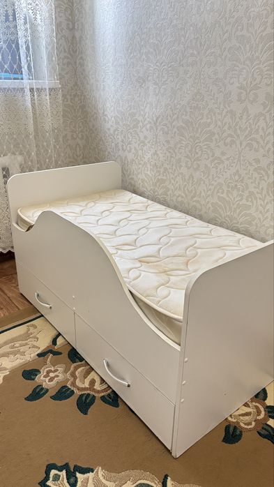 Детский кровать с матрасом