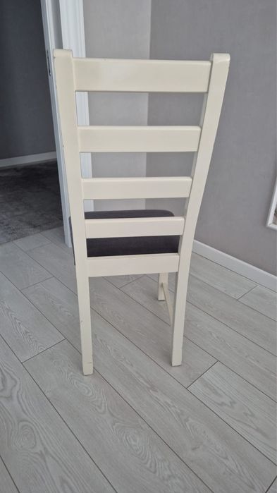 Продам стулья 6 штук