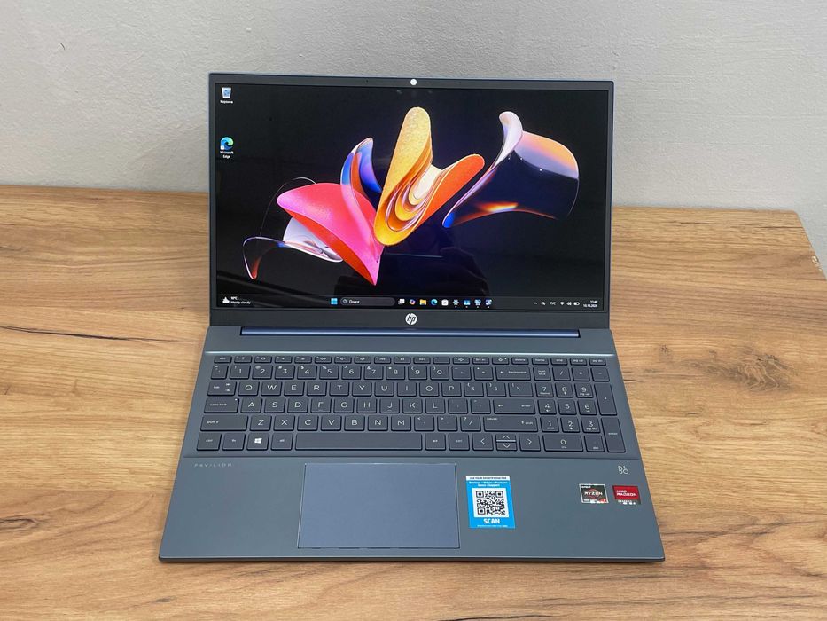 HP Pavilion 15-eh1070wm (Ryzen 7 5700U, 16GB, 512GB, IPS)
