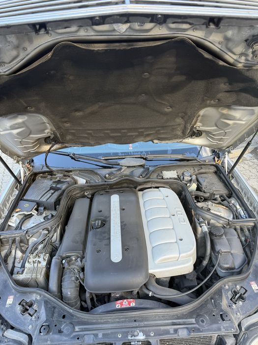 Mrecedes-benz E320