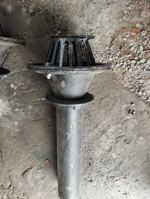 Воронка водосточная чугунная