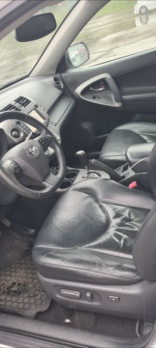 Toyota RAV 4 продам