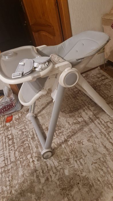 Стул для кормления малыша