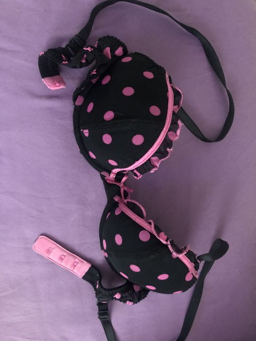 Черен сутиен на точки Marks & Spencer 32B