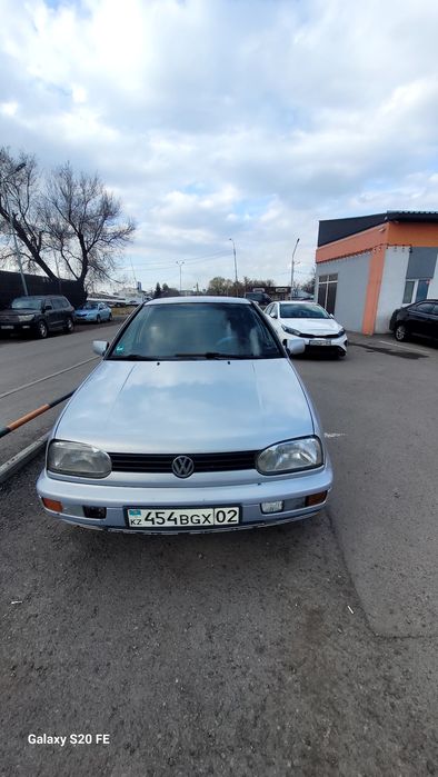 Фолсфаген гольф 3