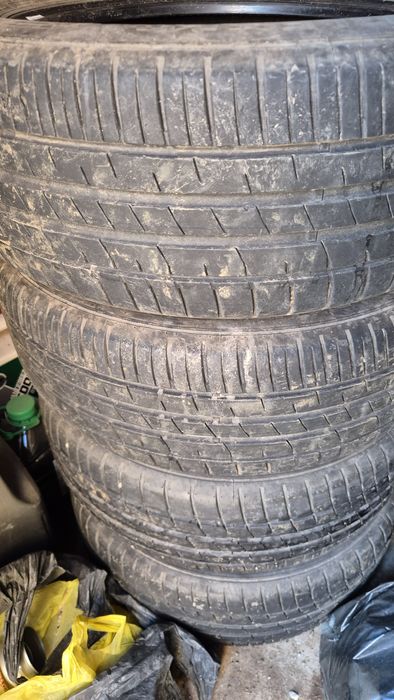 Продам комплект шин