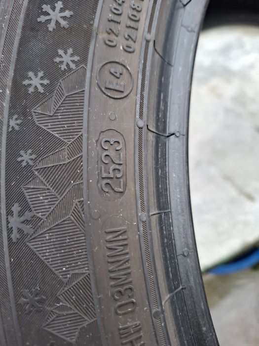 Гума Semperit 245 45 19