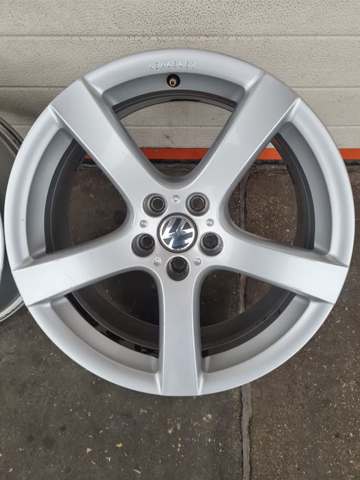 Оригинални джанти за ФОЛКСВАГЕН VW AUDI SEAT SKODA R17 5x100 ET38 7J