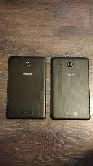 Samsung tableta E. vând/schimb