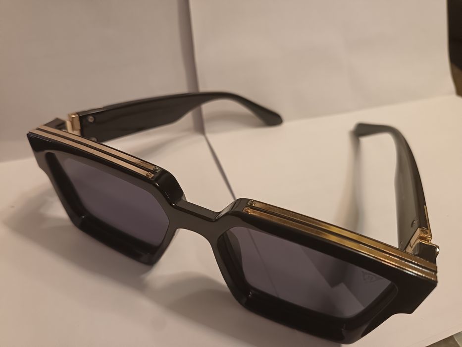 Дизайнерски слънчеви очила