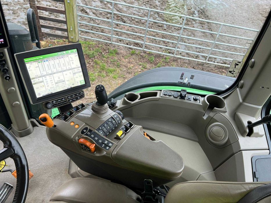 John Deere 7R310 E23