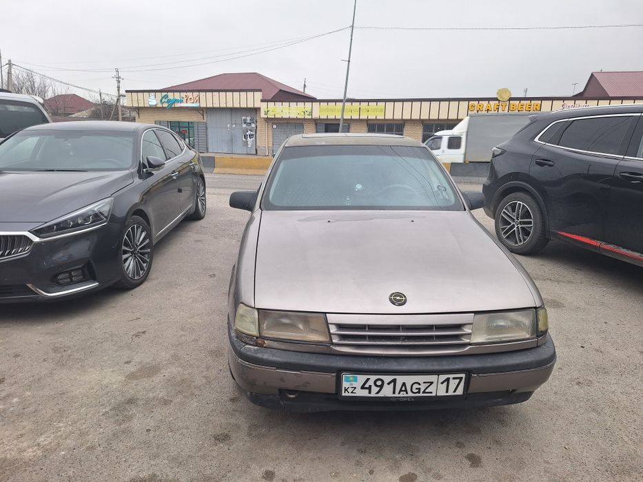 Опел бектра  2 куб простой мотор