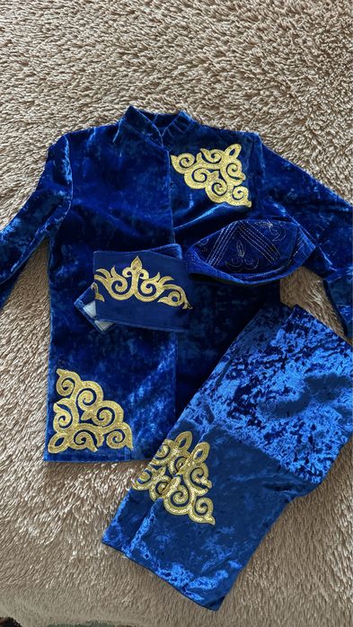 Костюм национальный казахский