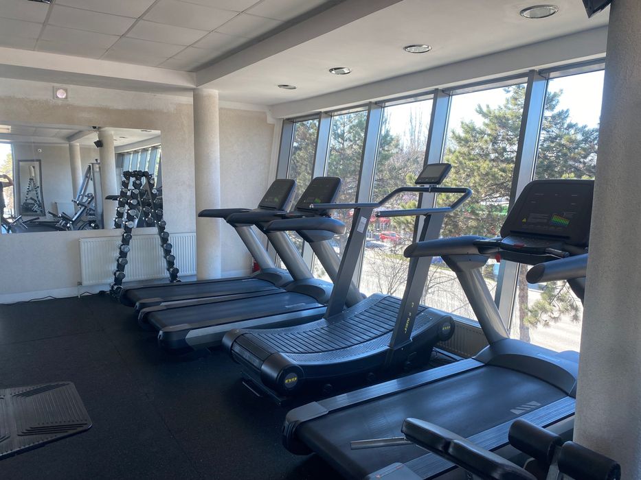 Vând afacere Salǎ Fitness
