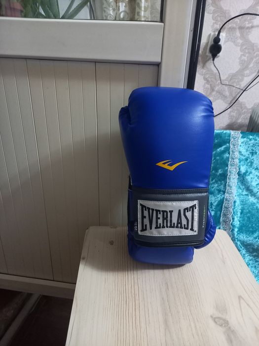 Перчатка 12oz синий